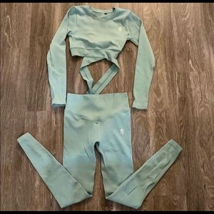 GYM KING 2-piece Athletic Set